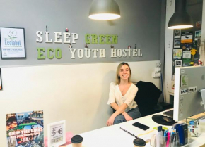 Гостиница Sleep Green - Certified Eco Youth Hostel  Барселона